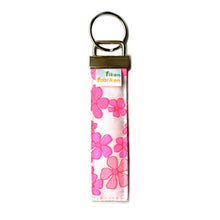 Load image into Gallery viewer, Key fob / Nyckelring - Rosa blom
